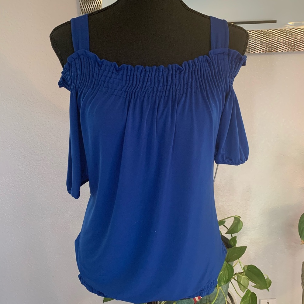 Blue blouse
